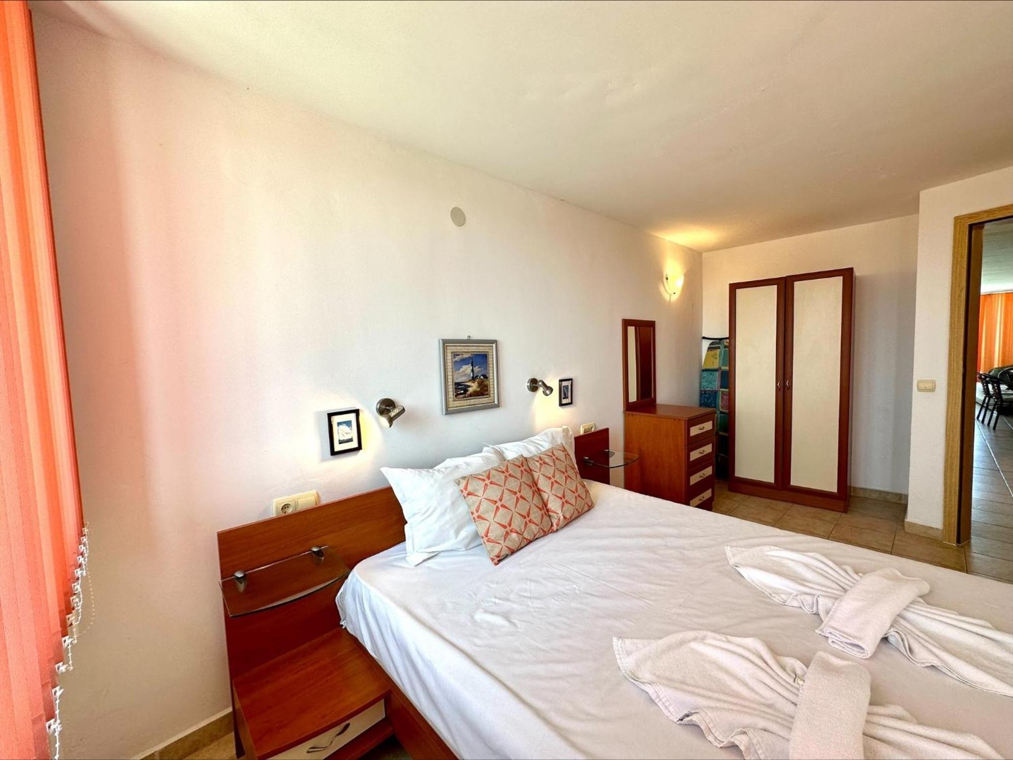 Julia Family - Menada Apartments Pantai Sunny Bagian luar foto