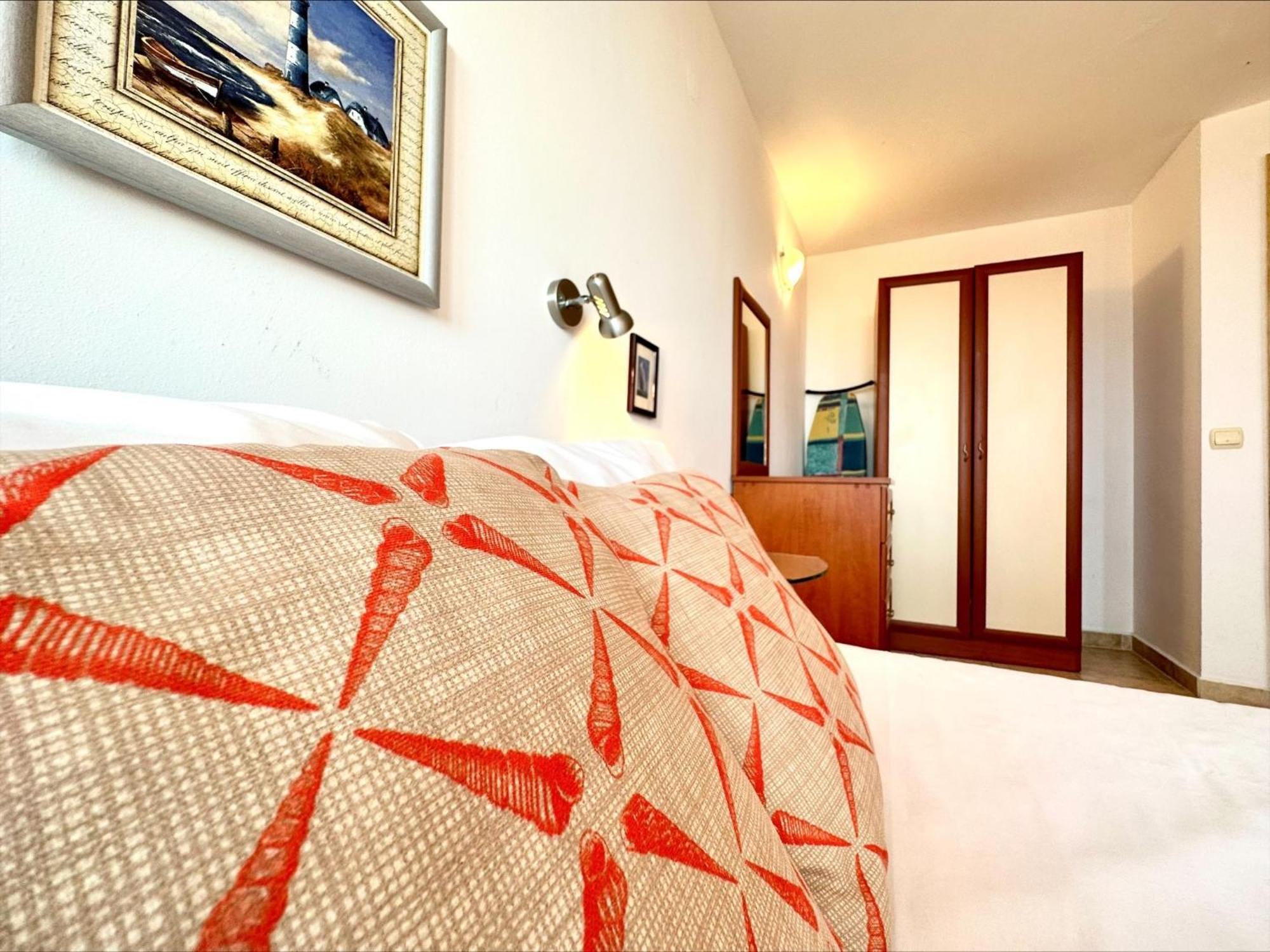 Julia Family - Menada Apartments Pantai Sunny Bagian luar foto