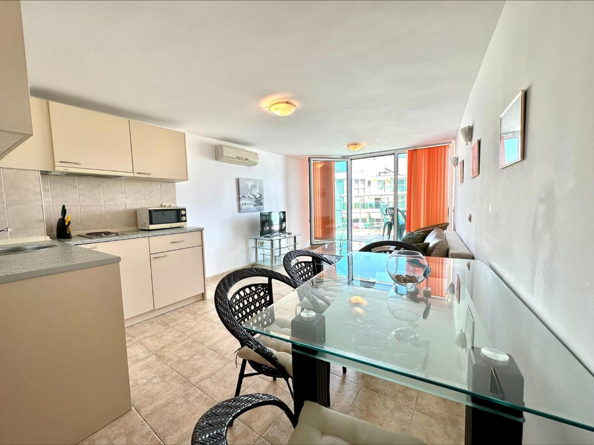 Julia Family - Menada Apartments Pantai Sunny Bagian luar foto