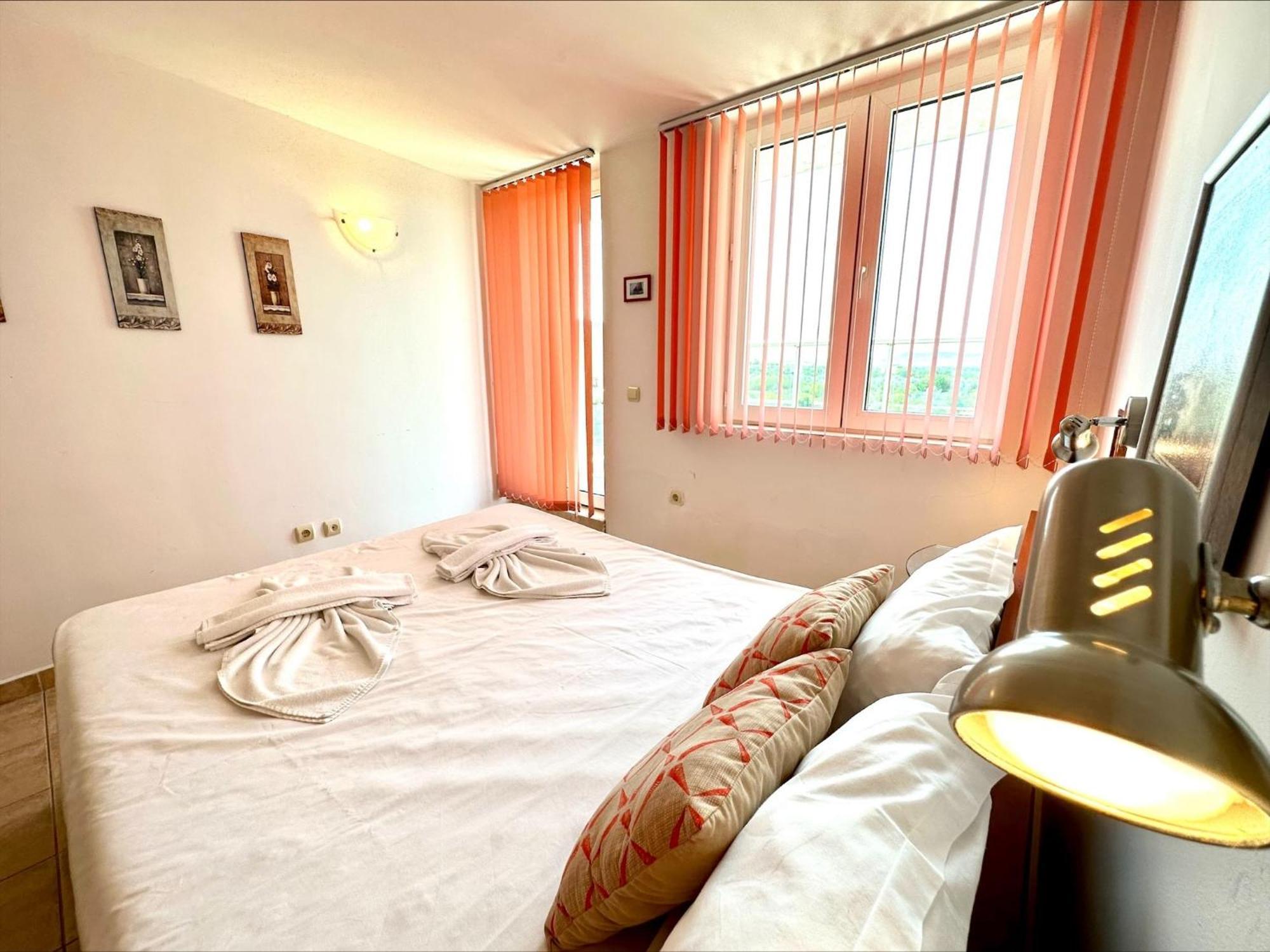 Julia Family - Menada Apartments Pantai Sunny Bagian luar foto