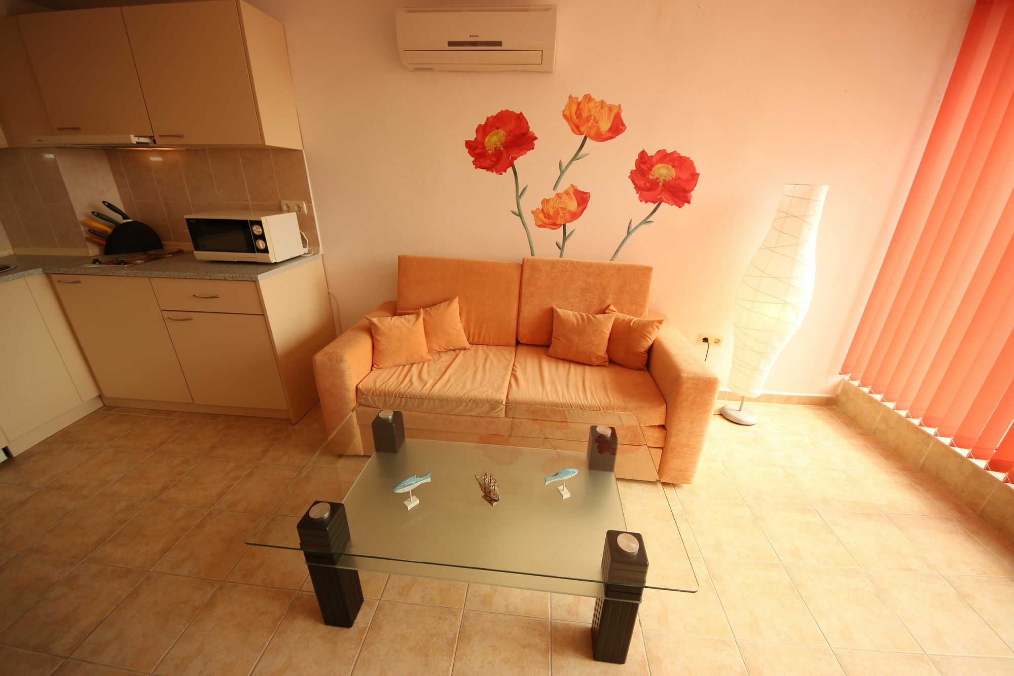 Julia Family - Menada Apartments Pantai Sunny Bagian luar foto