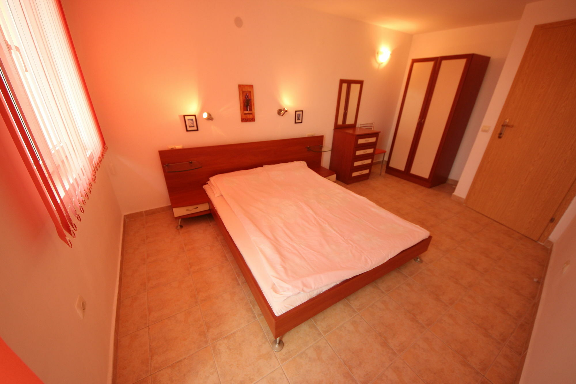 Julia Family - Menada Apartments Pantai Sunny Bagian luar foto